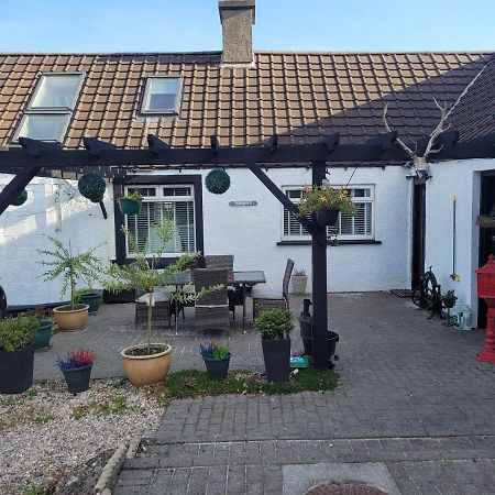 Rooms At Tarrareoch Bathgate Exterior photo